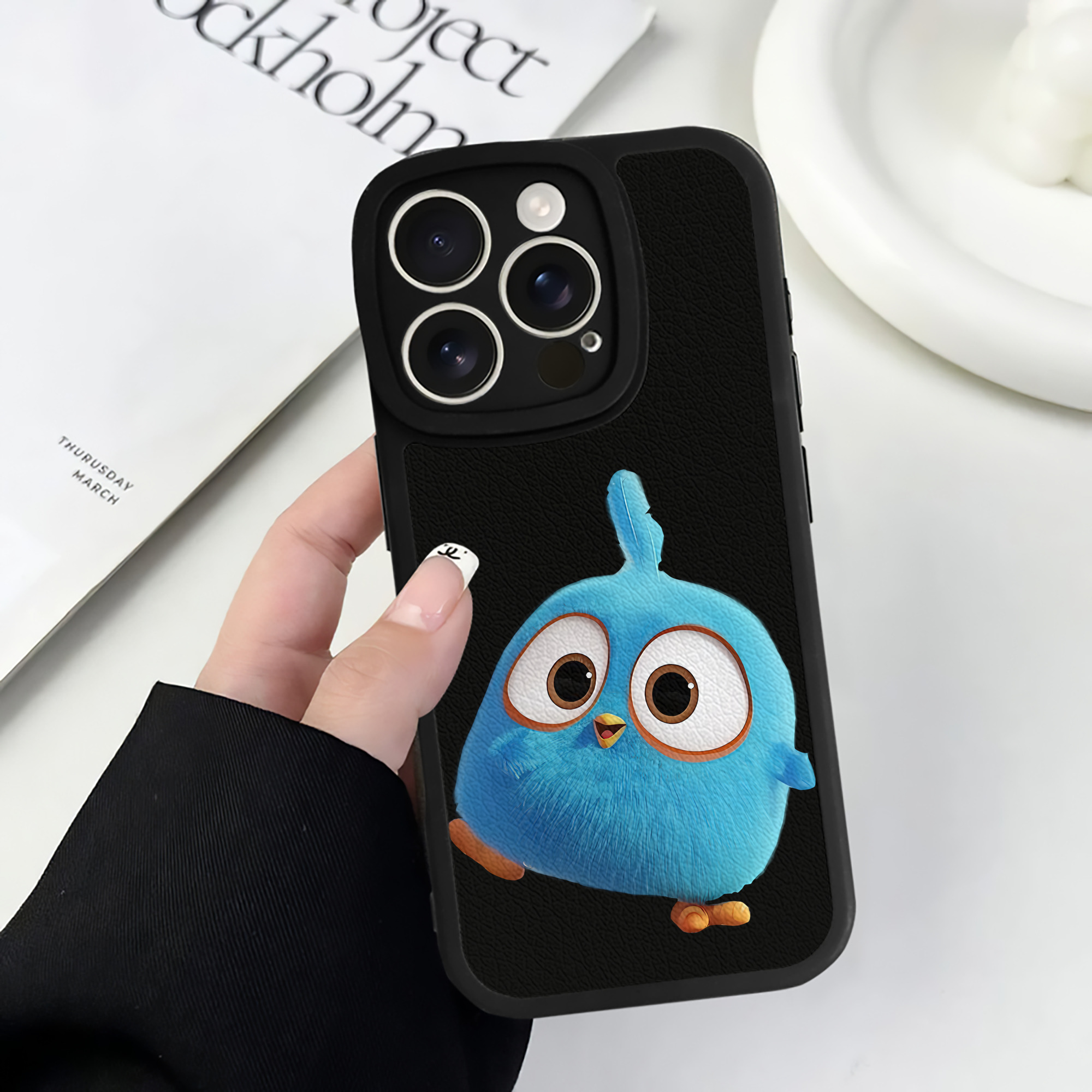 （画像用） Angry Birds アングリーバード 【iPhone 16シリーズ対応】シリコンスマホケース（レザー調） 材質：シリコン